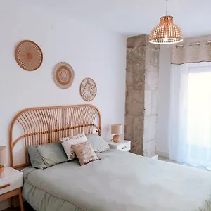  Apartamento Mikasika - Duplex With Seasonal Swimming Pool & Walking Distance From The